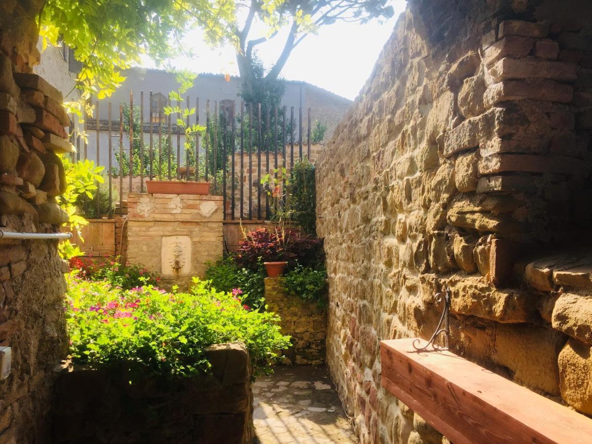 Est Locanda San Ginesio Exterior foto